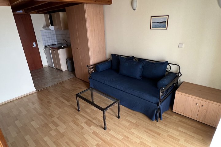Room 14 of 62
