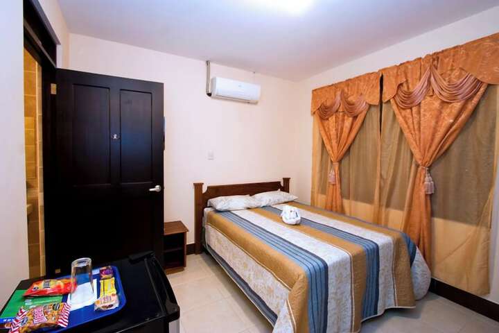 Room 6 of 13