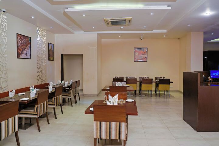 Dining 60 of 92