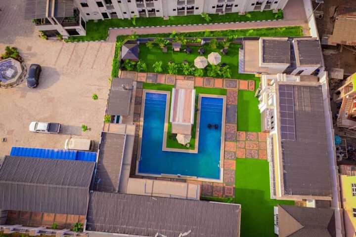 Pool 14 of 21
