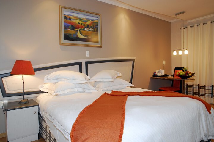 Room 5 of 39