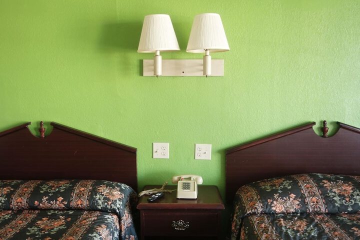 Room 12 of 30