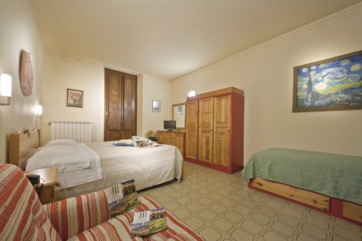 Room 9 of 41