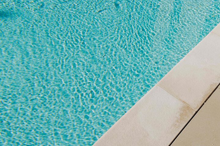 Pool 41 of 83