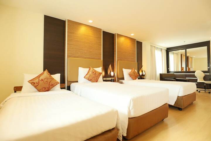 Room 21 of 83