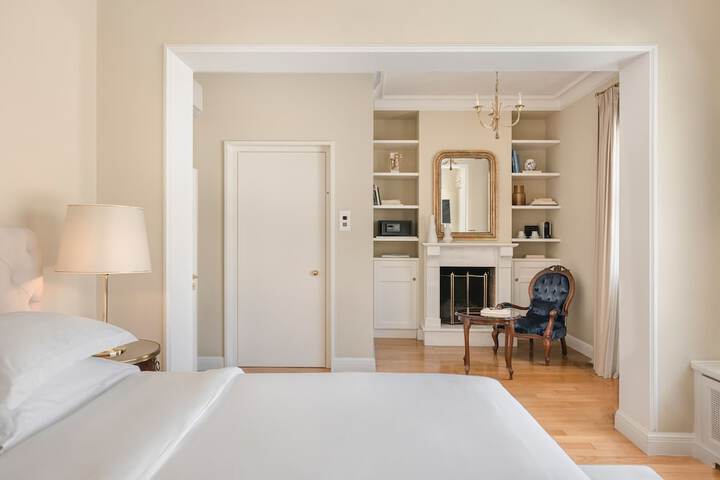 Room 18 of 78