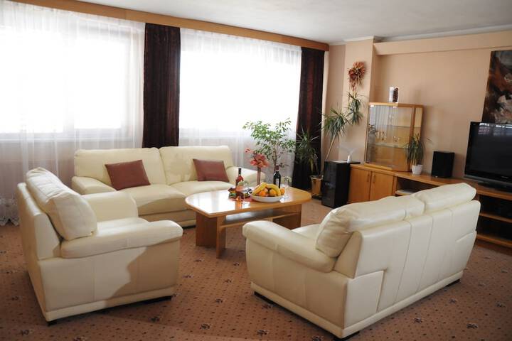 Room 21 of 44