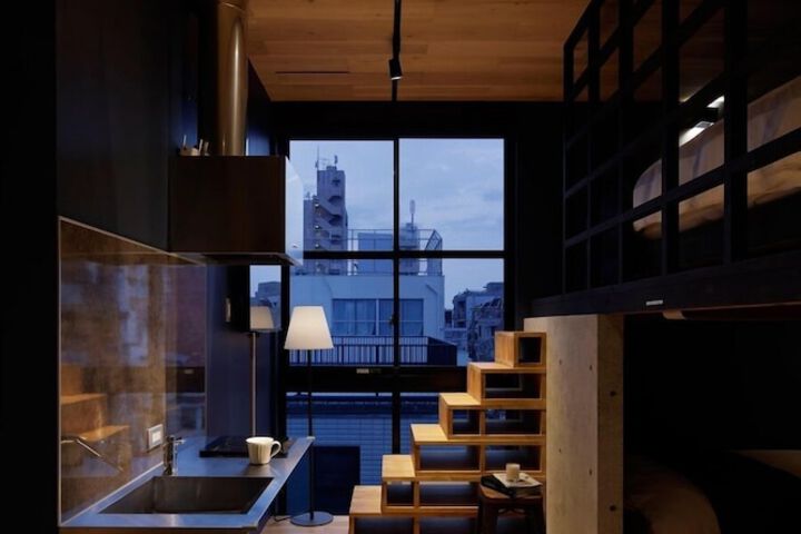 Room 15 of 27
