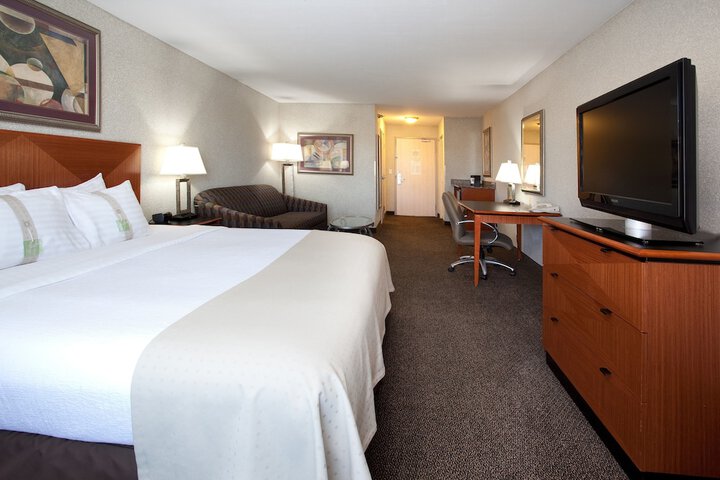 Room 5 of 101