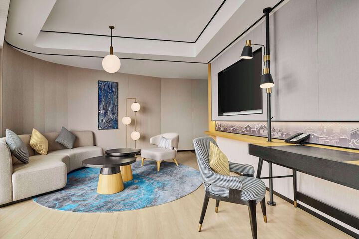 Room 18 of 42