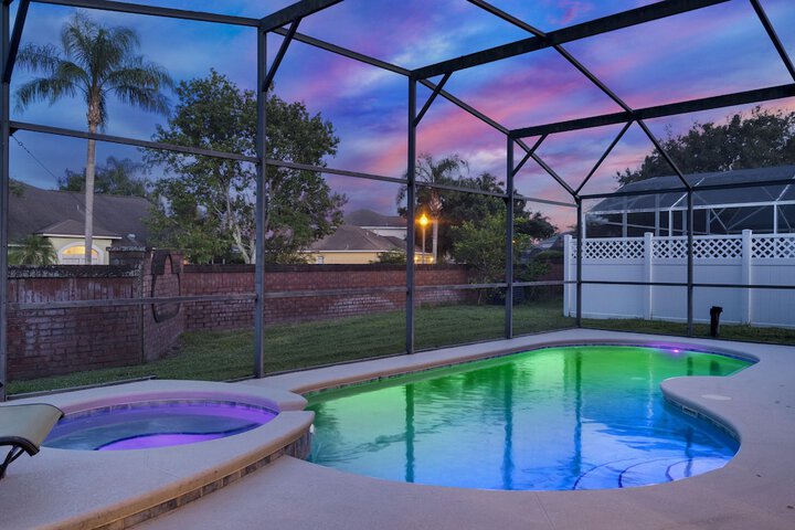 Hotel Exterior 18 of 19