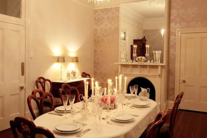 Dining 11 of 11