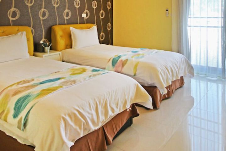 Room 44 of 57