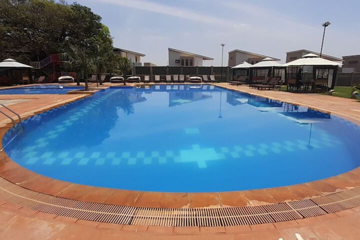 Pool 15 of 49