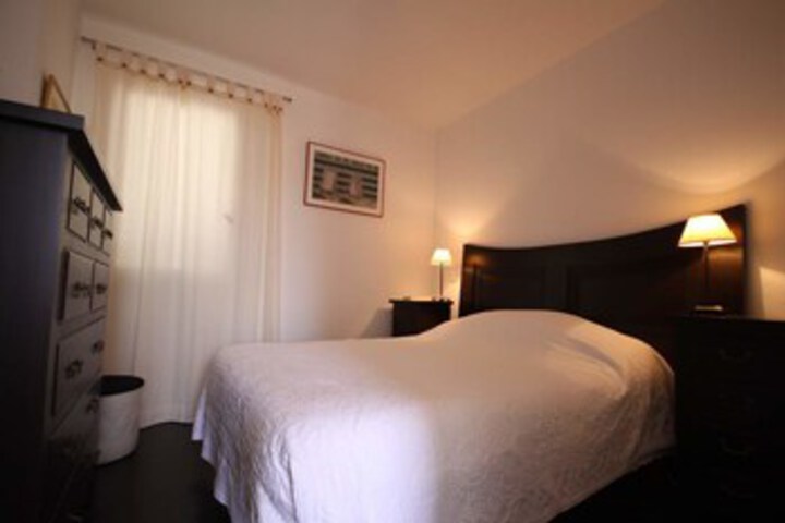 Room 15 of 18