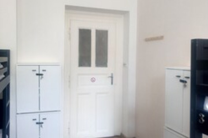 Room 72 of 84