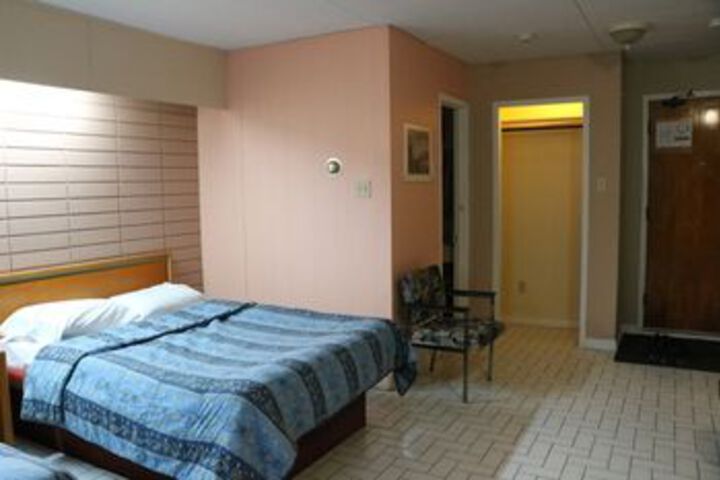 Room 18 of 54