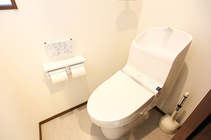 Room 2 of 21