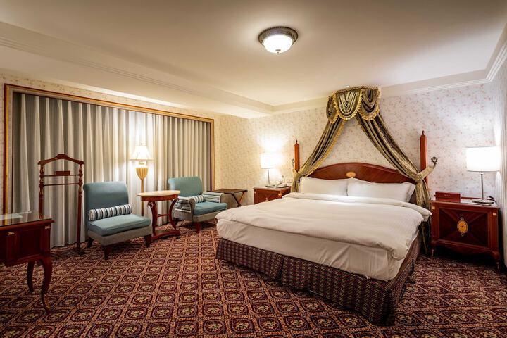 Room 56 of 164