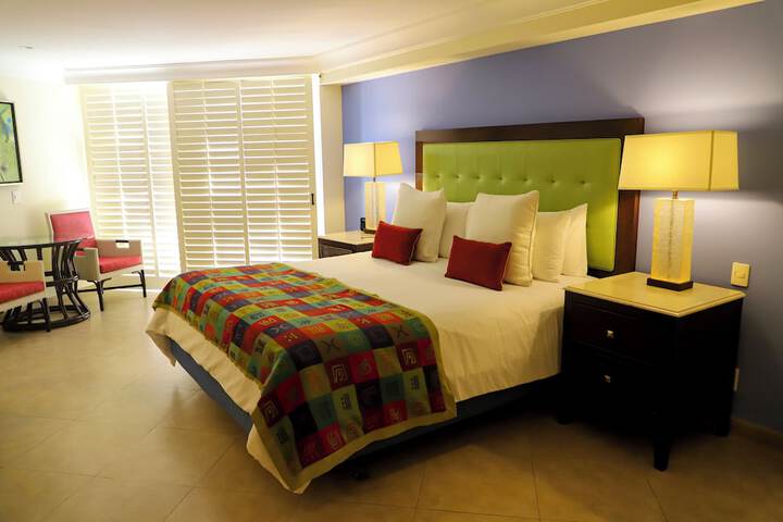 Room 25 of 146