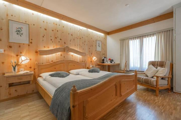 Room 9 of 21