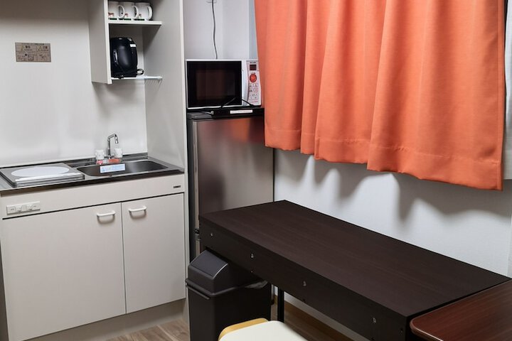 Room 16 of 99