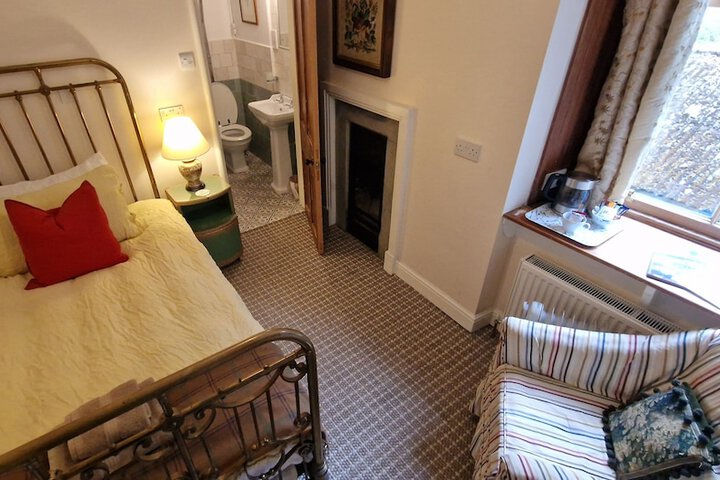 Room 3 of 47