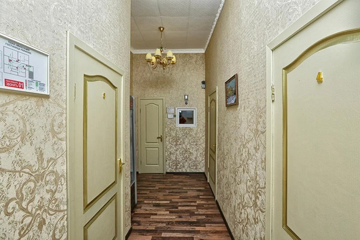 Room 12 of 12
