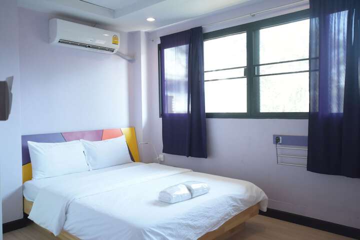 Room 22 of 49