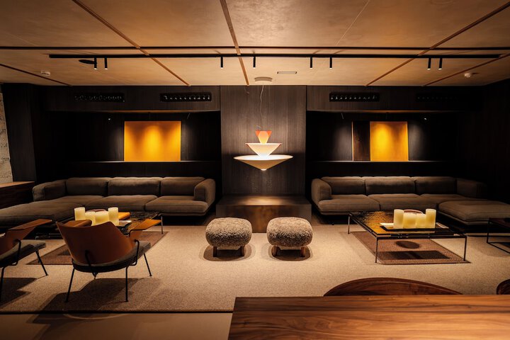 Lobby Entry