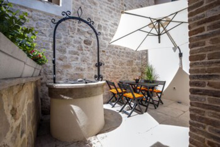 Terrace/Patio 301 of 306
