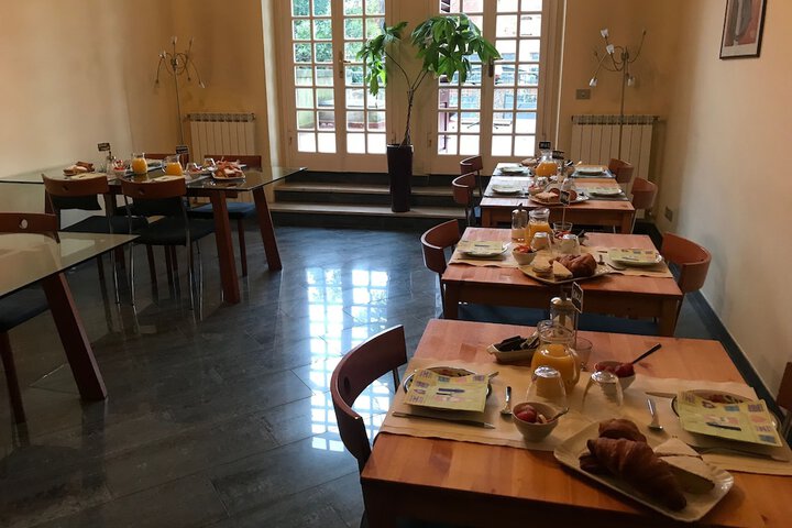 Breakfast/Coffee Service 9 of 29
