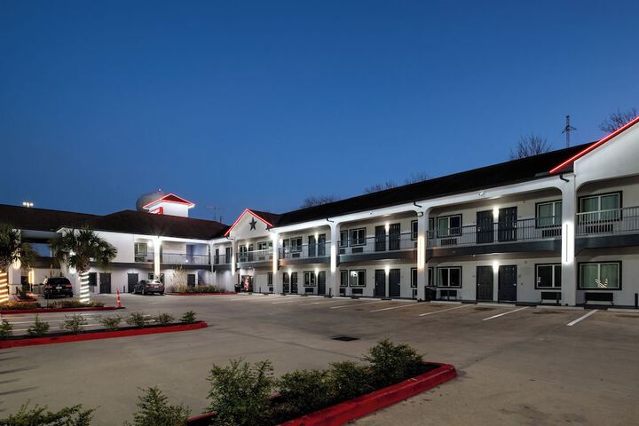 Hotel 58 of 76