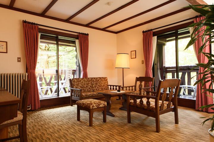 Room 8 of 73