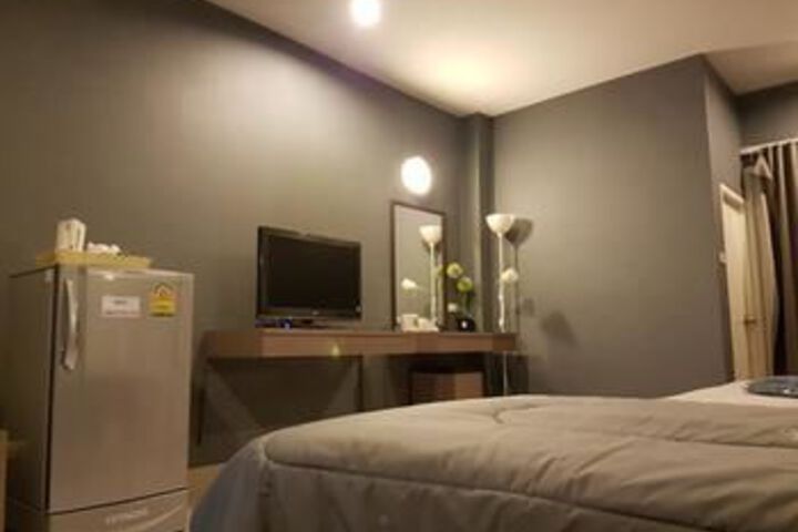 Room 16 of 18