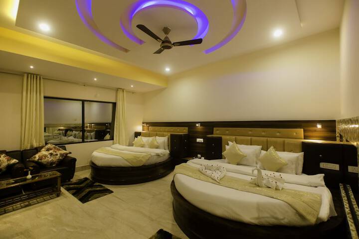 Room 7 of 38