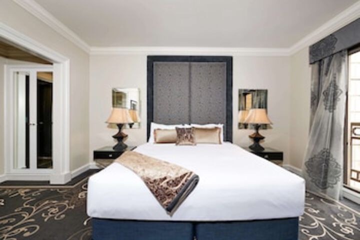 Room 73 of 156