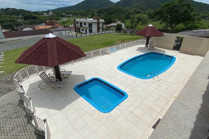 Hotel Pool