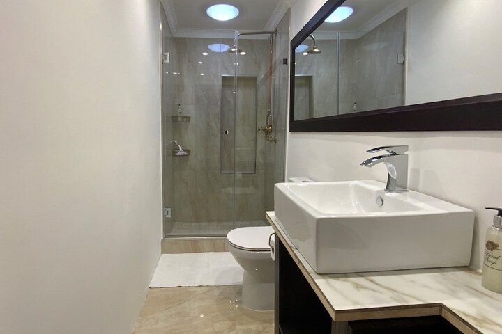 Room 18 of 52