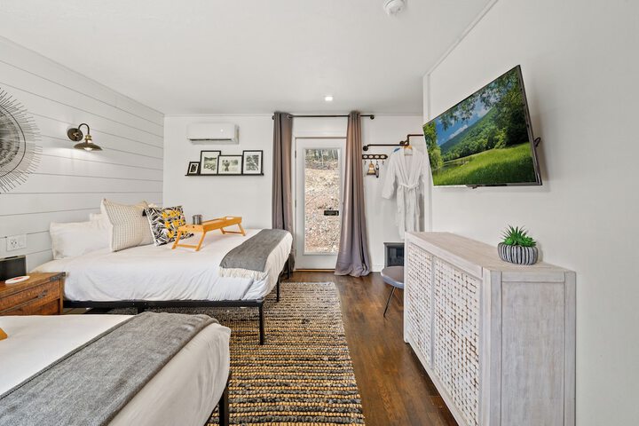 Room 25 of 130