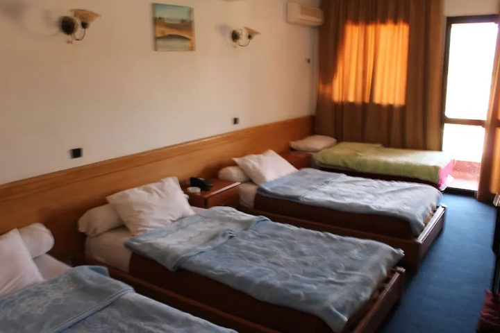 Room 3 of 17