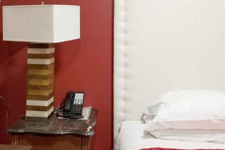Room 10 of 15