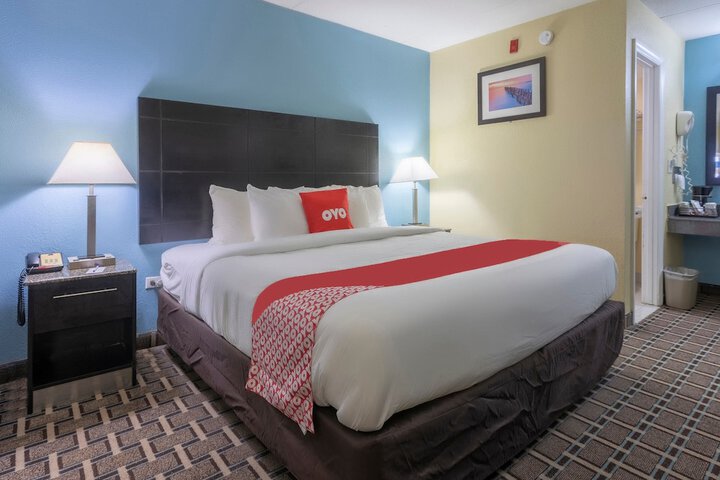 1 King Bed (9 of 29)