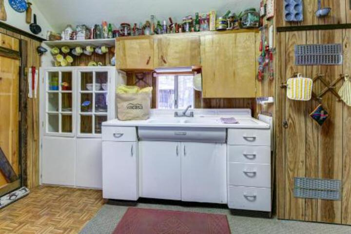 Big Bear Hideaway in Big Bear Lake, CA
