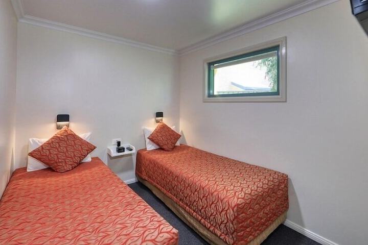 Room 12 of 51