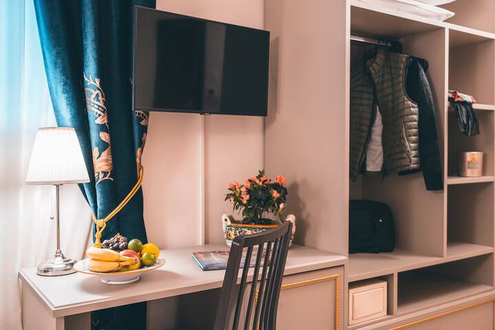 Room amenity