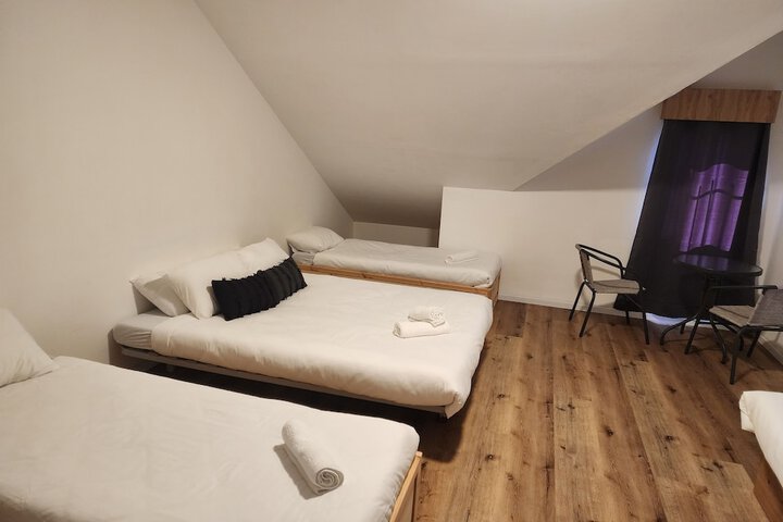 Room 44 of 141
