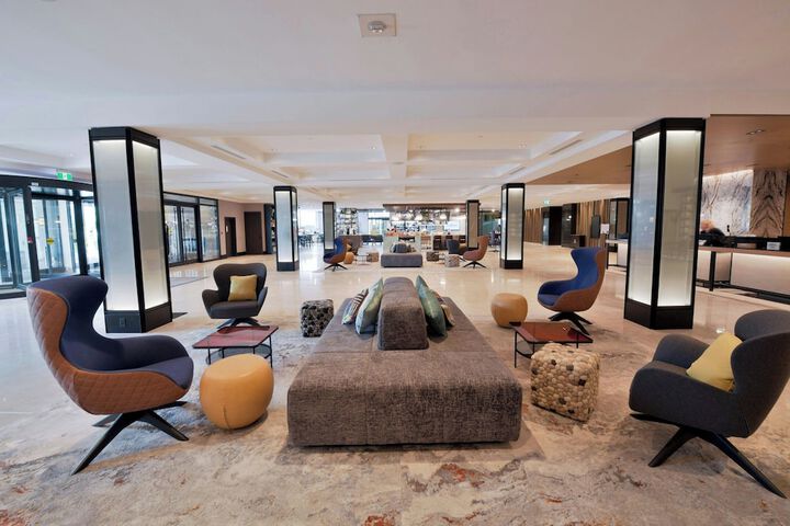 Guest Lobby