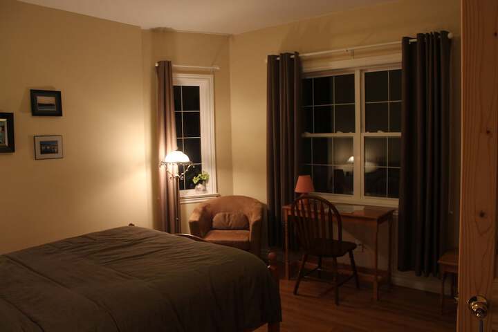 Room 4 of 36