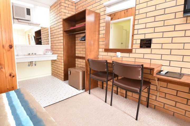 Room 10 of 61